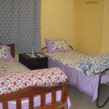 Nadya Homestay For Female & Family Jaipur Bagian luar foto