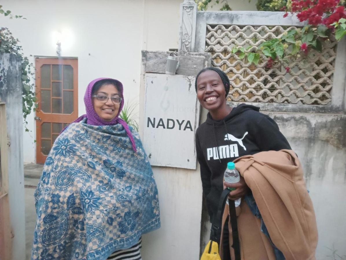 Nadya Homestay For Female & Family Jaipur Bagian luar foto