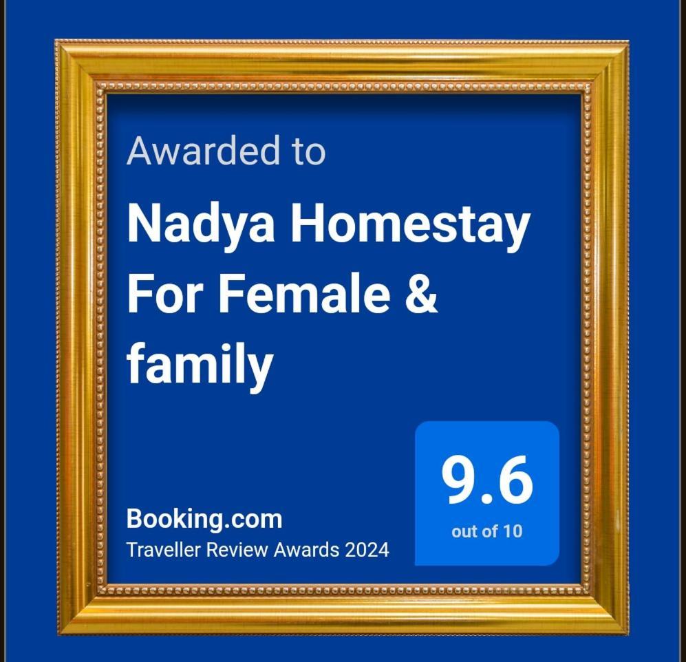 Nadya Homestay For Female & Family Jaipur Bagian luar foto