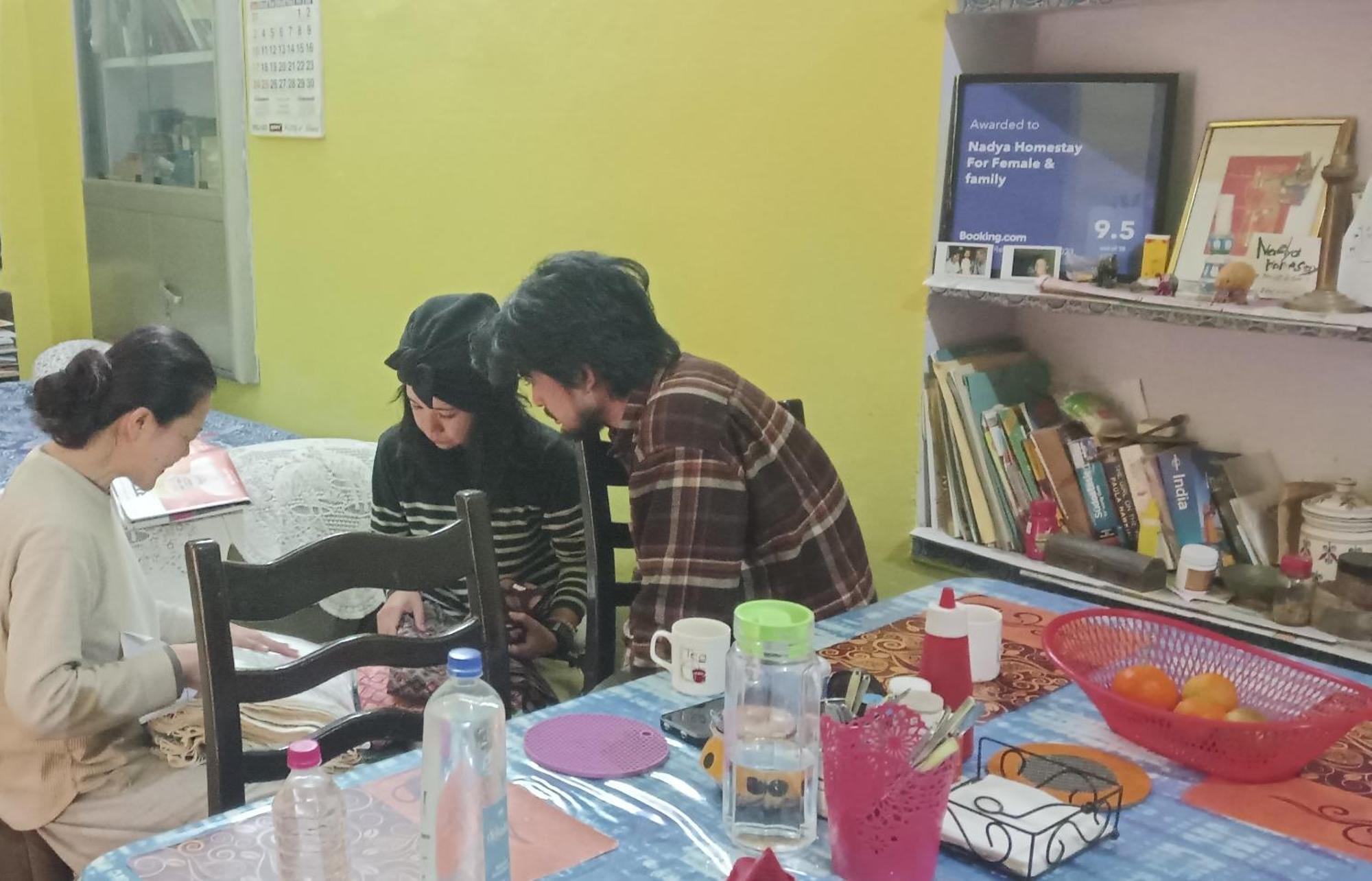Nadya Homestay For Female & Family Jaipur Bagian luar foto