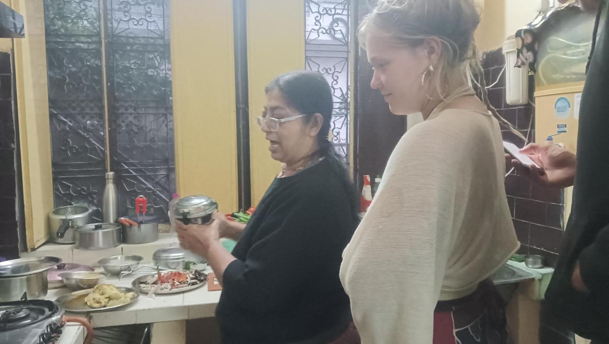 Nadya Homestay For Female & Family Jaipur Bagian luar foto