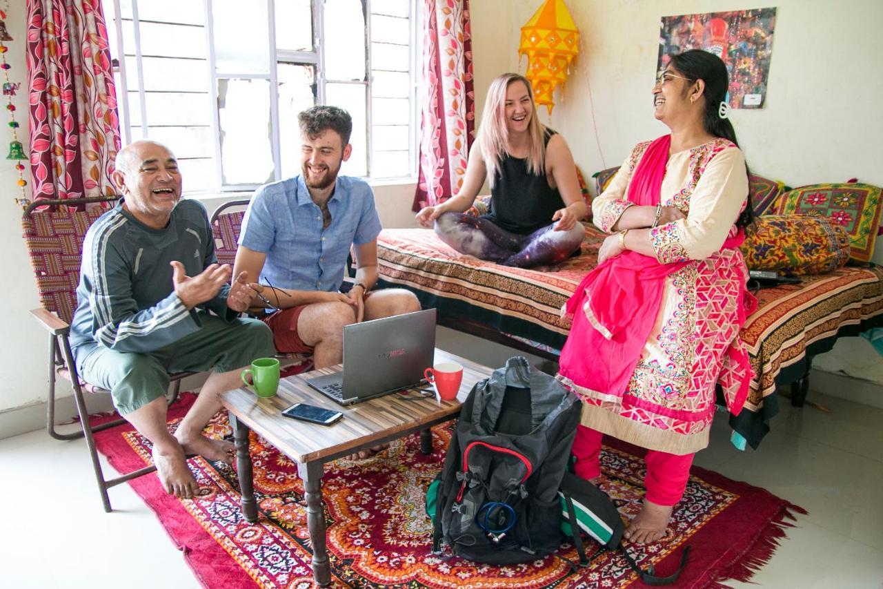 Nadya Homestay For Female & Family Jaipur Bagian luar foto