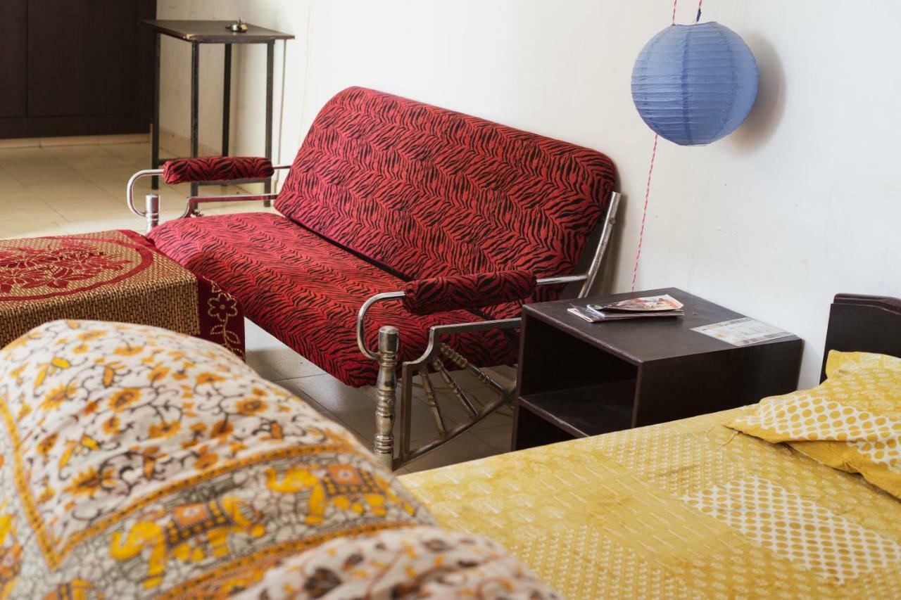 Nadya Homestay For Female & Family Jaipur Bagian luar foto