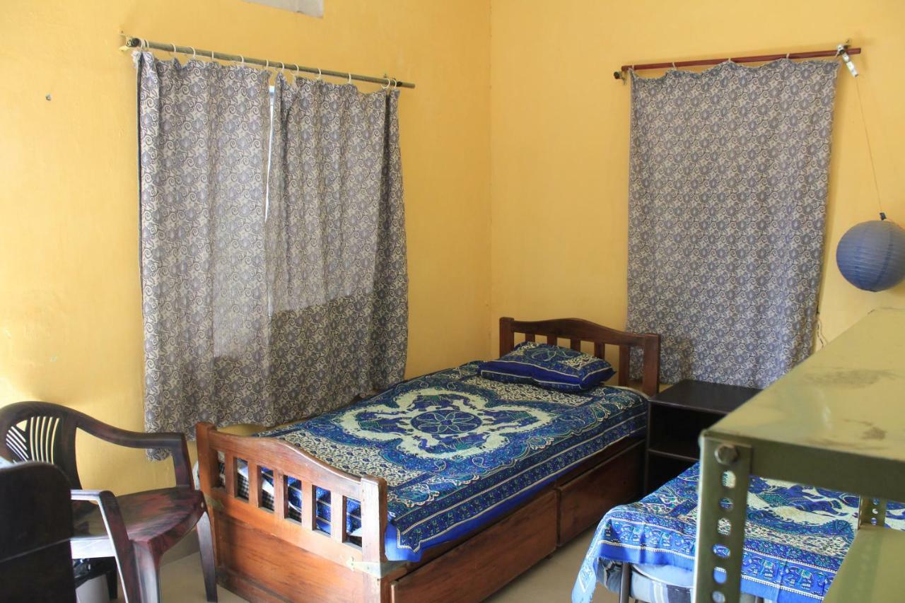 Nadya Homestay For Female & Family Jaipur Bagian luar foto