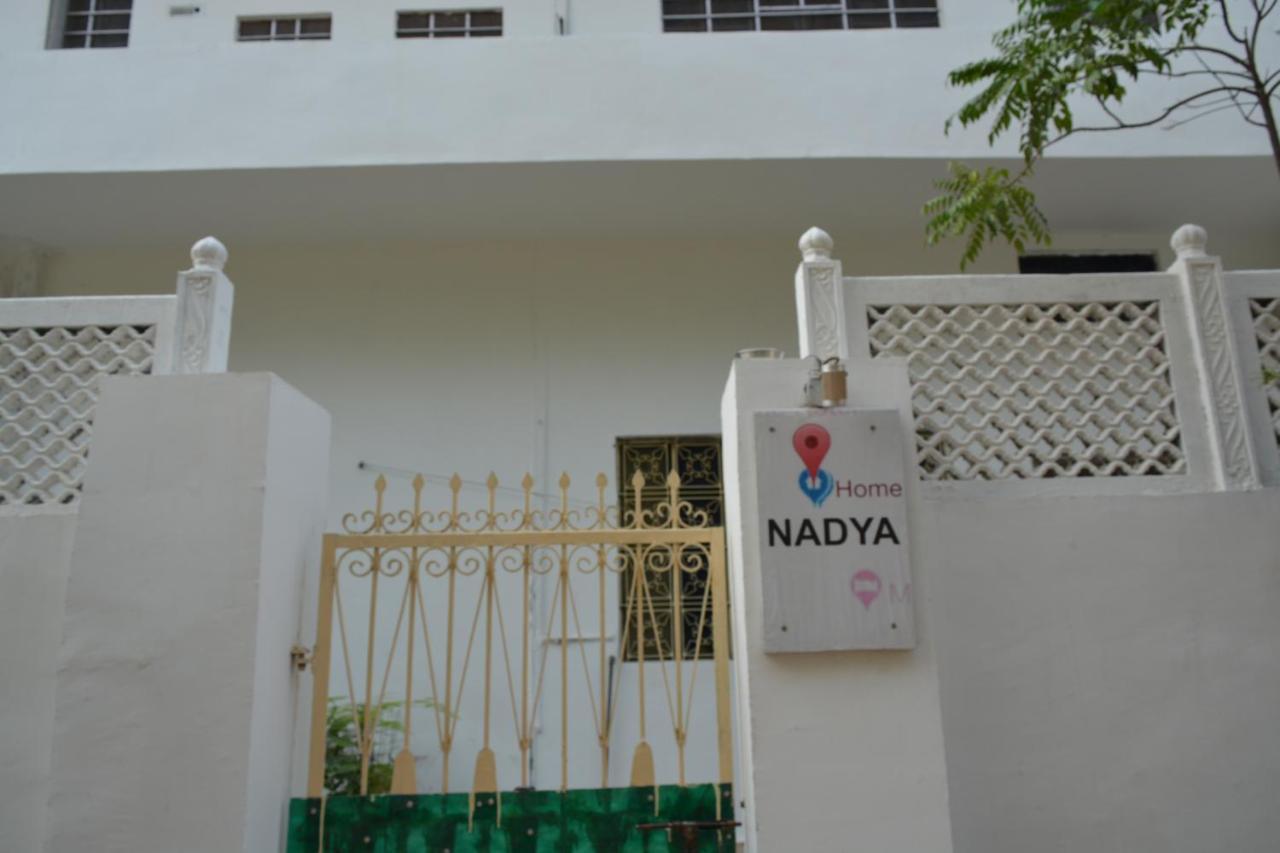 Nadya Homestay For Female & Family Jaipur Bagian luar foto