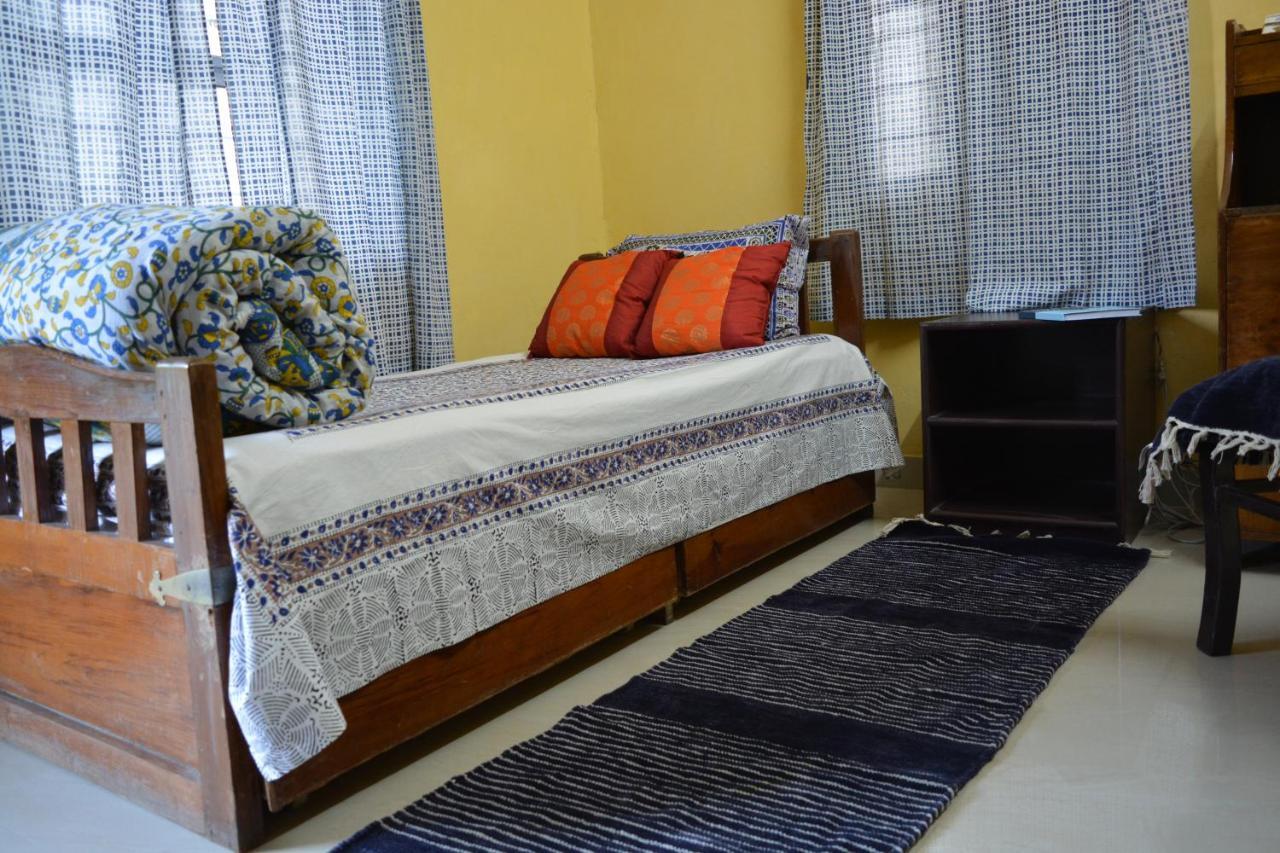 Nadya Homestay For Female & Family Jaipur Bagian luar foto