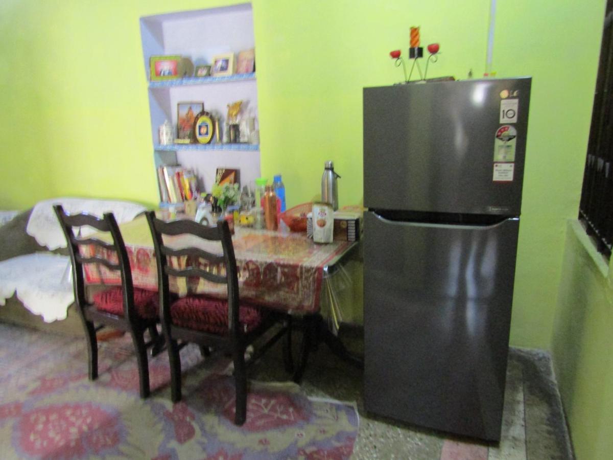Nadya Homestay For Female & Family Jaipur Bagian luar foto